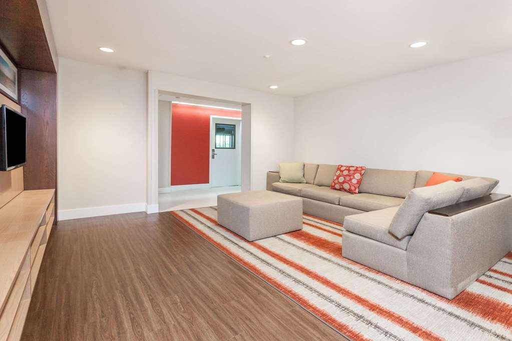 Mainstay Suites Detroit オーバーン・ヒルズ インテリア 写真