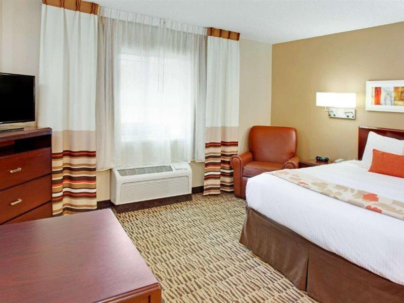 Mainstay Suites Detroit オーバーン・ヒルズ エクステリア 写真