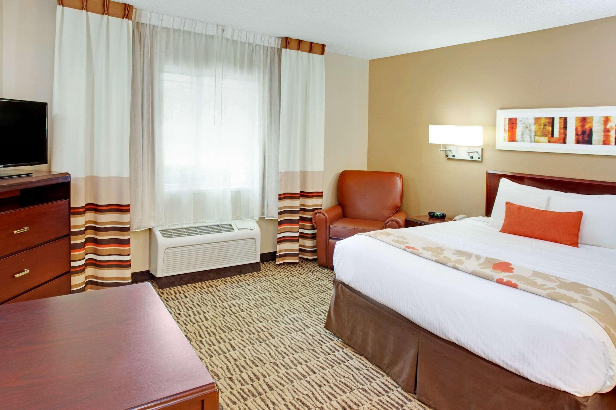 Mainstay Suites Detroit オーバーン・ヒルズ エクステリア 写真