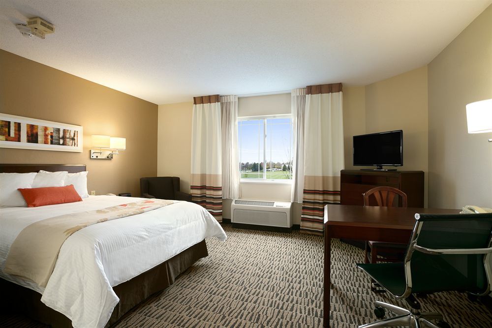 Mainstay Suites Detroit オーバーン・ヒルズ エクステリア 写真